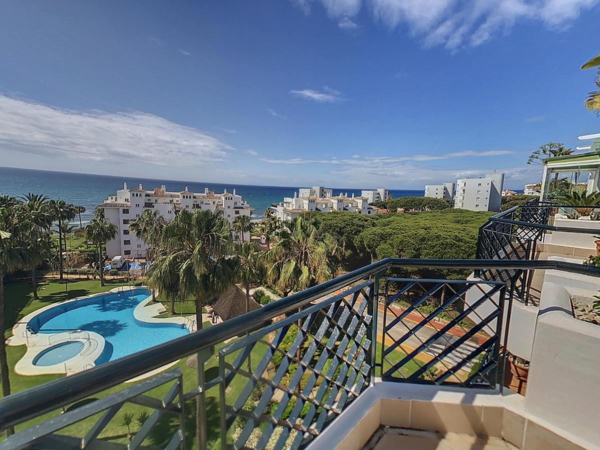 Frontline Beach Penthouse In Mi Capricho Sitio de Calahonda Kültér fotó